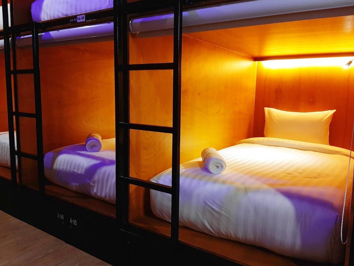 Gn Capsule Hostel Patong ภายนอก รูปภาพ